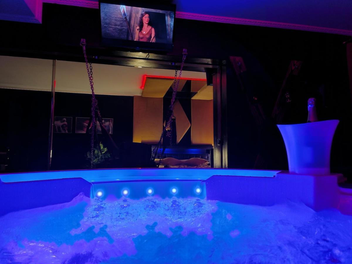 La Loveroom Bdsm De Nice " La Chambre Luxe Des Desirs " Exterior photo